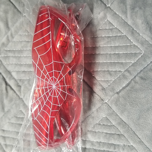 Spiderman Glasses light up with 3 different speeds - Picture 5 of 5